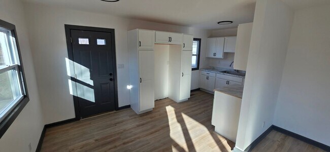 Photo - 3921 Middlehurst Ln