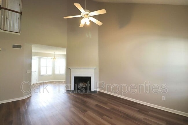 Photo - 294 Hastings Dr