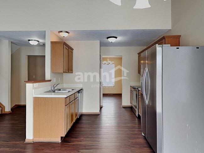 Photo - 8023 Crete Ln