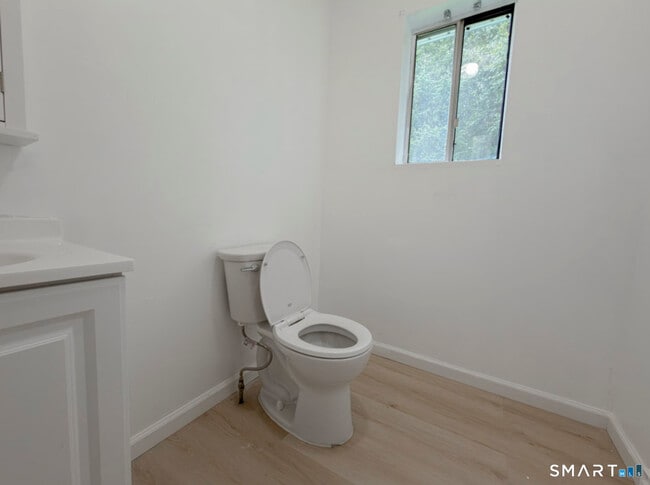 28 Santoro St