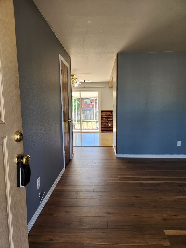 Photo - Amazing Price for this area!!! Nice Ranch ...