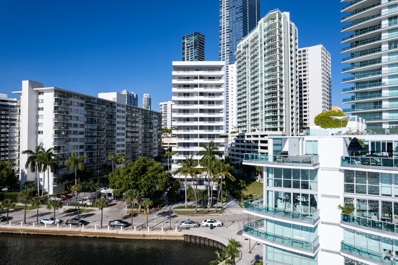 Photo - Commodore Bay