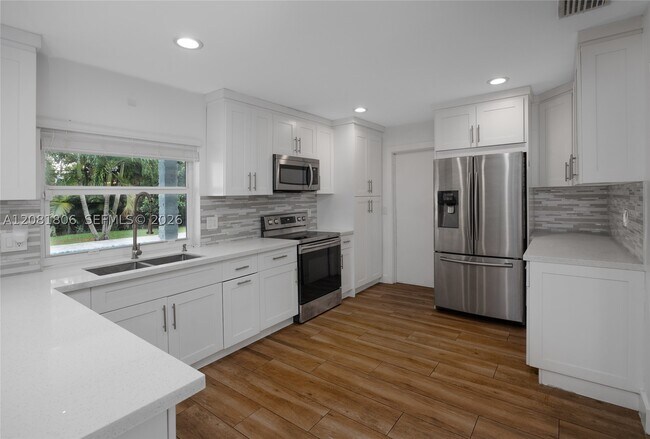 Photo - 7460 NW 7th St