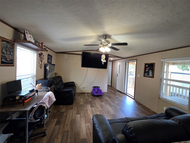 Photo - 2935 Calder Dr
