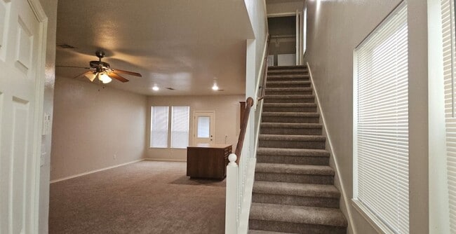 Photo - 706 Woodport Ln
