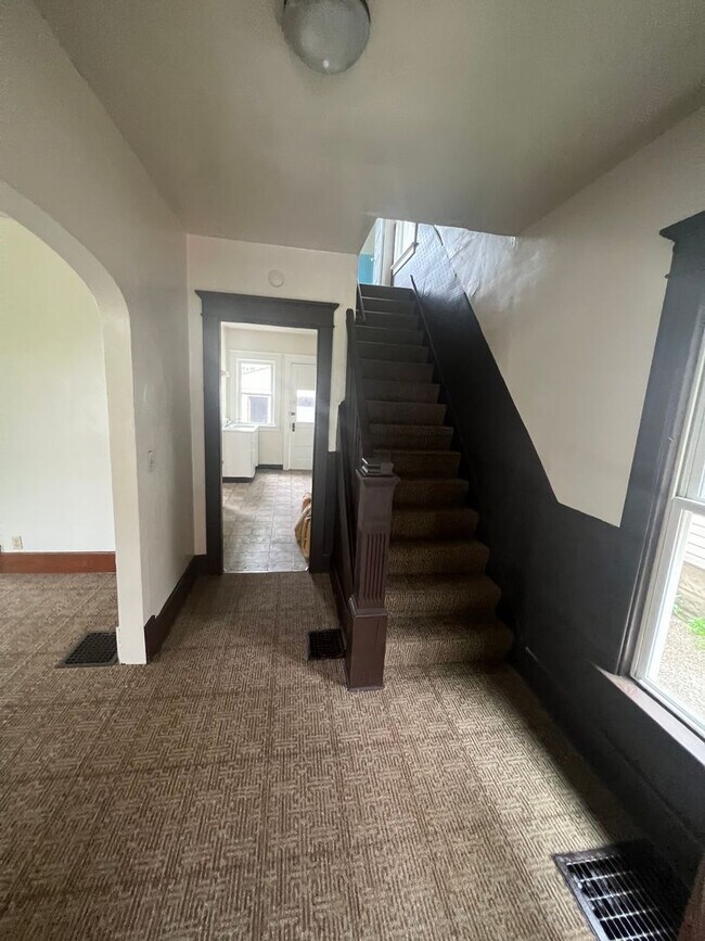 Photo - Large 4 Bedroom House