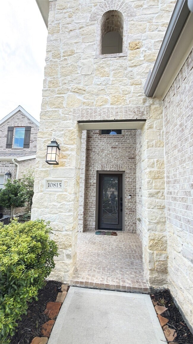 10815 Cassiopeia Creek Cir