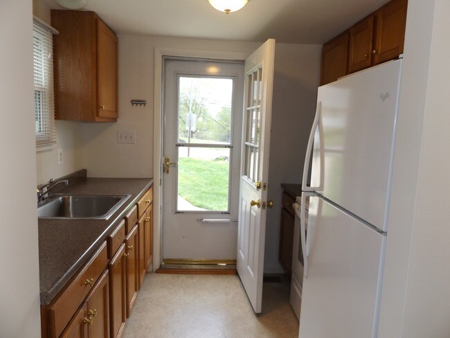 1 Bedroom Apartments For Rent In Carroll County Md Forrent Photo 766 Central Ave Unit 1st