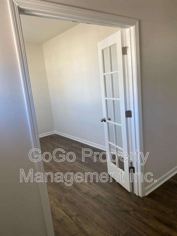 Photo - 4310 Remington Ave