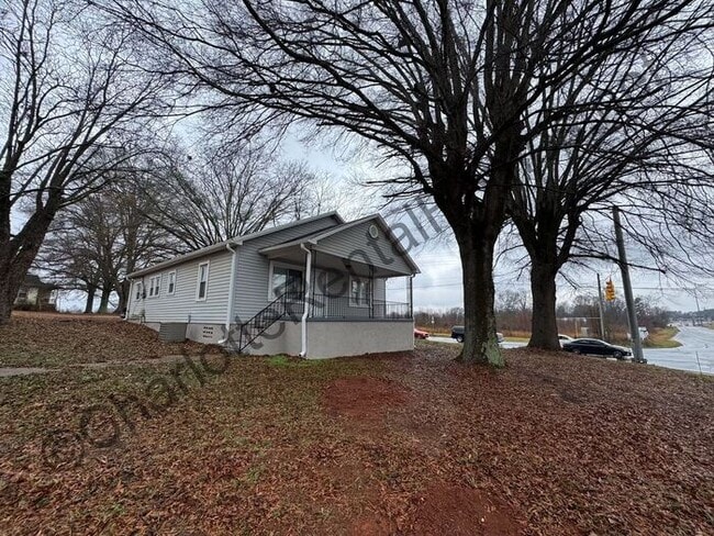 Photo - 2071 Startown Rd