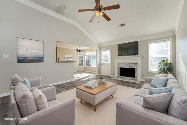 Photo - 2001 Reserve Pkwy