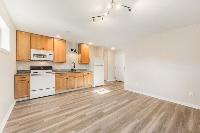 Photo - 901 Spruce St