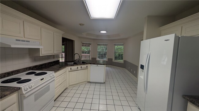 Photo - 2030 N Hailey Dr