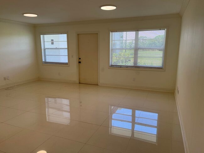 Photo - 1225 NW 21st St Unidad 15-1505