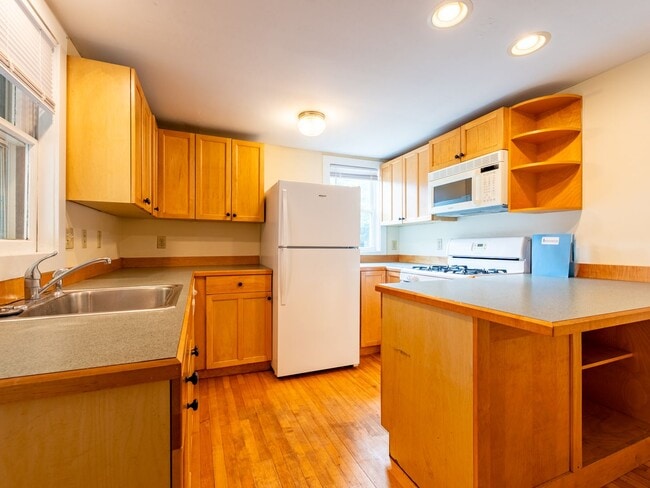 120-126 North Willard St