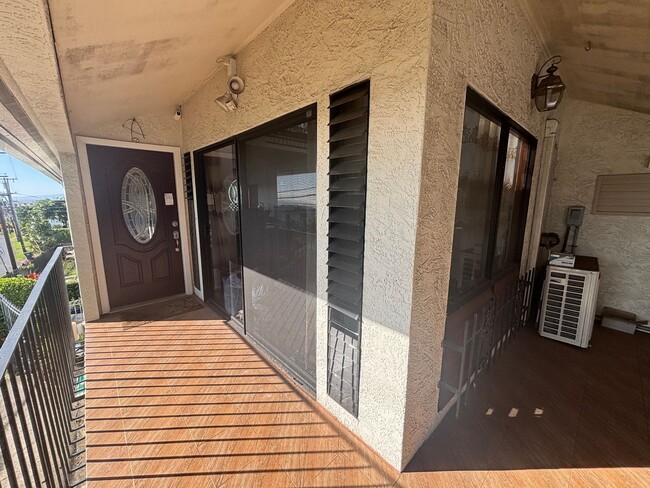 Photo - 1055 Alewa Dr Unit Upstairs