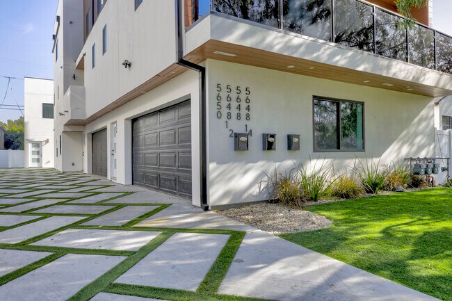 Photo - 5650 Cartwright Ave