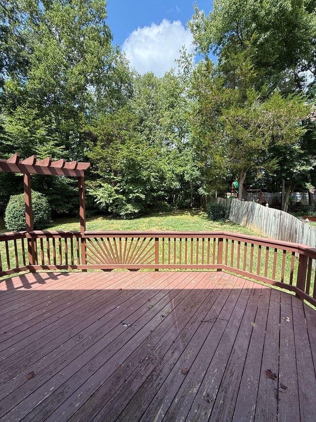 Photo - 5106 Higgins Dr