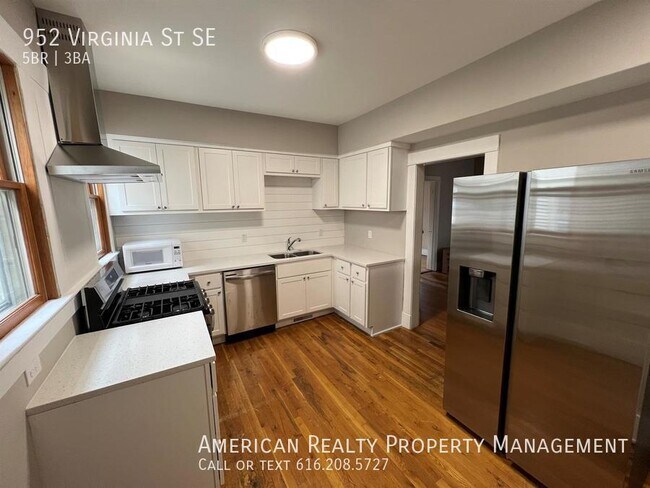 Photo - 952 Virginia St SE