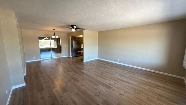Photo - 2 Bed 2 Bath Home in Sunland Village- Loca...