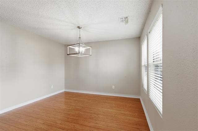 Photo - 5421 Lansdowne Ave