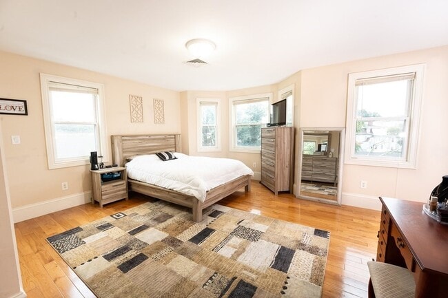 Photo - 15 Downer Ct Unit 1