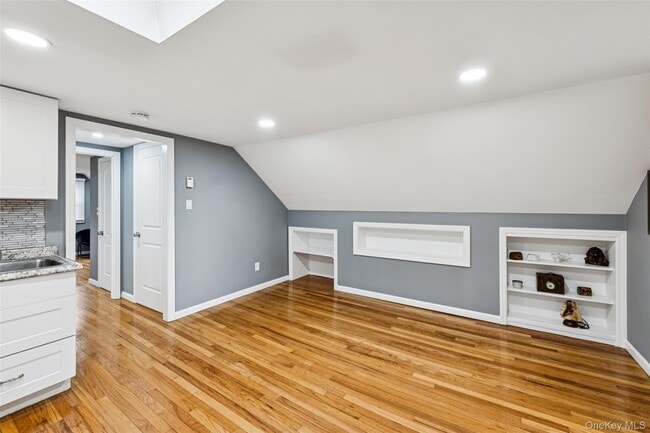 Photo - 24 Waterside Ave