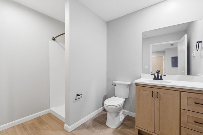 15 Mountain Rd Unit 104