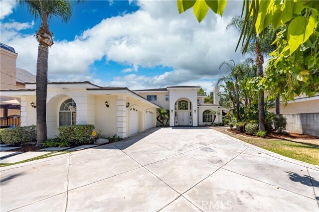 Building Photo - 68 E Longden Ave