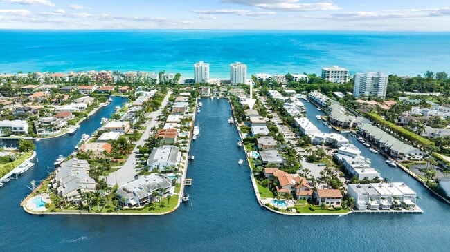 Photo - 1105 Russell Dr