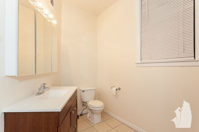 Photo - 2254 N Southport Ave Unidad 2