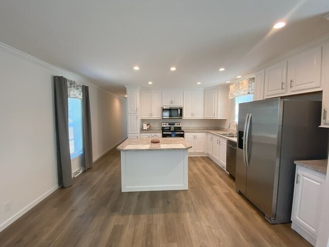 Photo - 174 Mockingbird Way