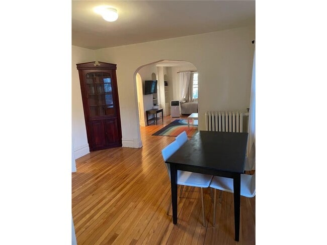 Photo - 224 Fairview Ave N