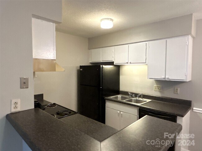 Photo - 8613 Crows Nest Ln