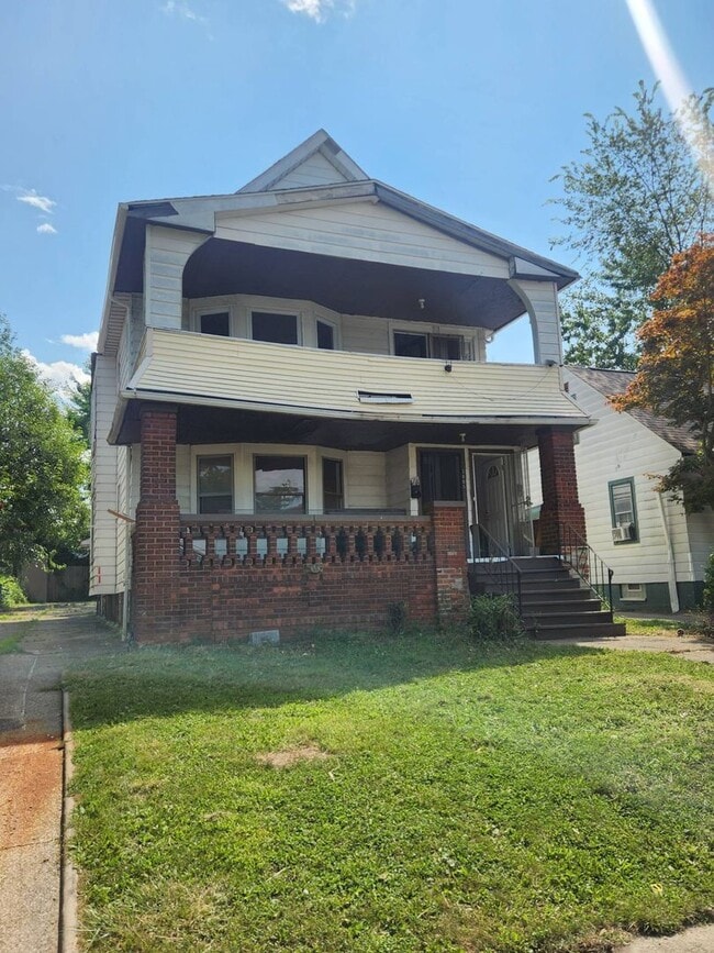 Building Photo - 3805 E 153rd St Unit DN Rental