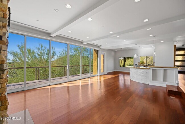 Photo - 4820 E Cottontail Run Rd