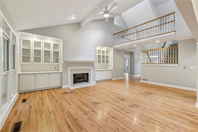 Photo - 3740 Ashford Point