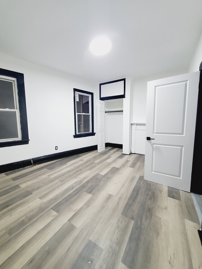 Photo - 166 Cator Ave Unit 2