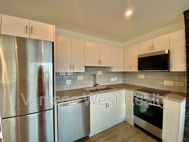 Photo - 105 Boppart Ct