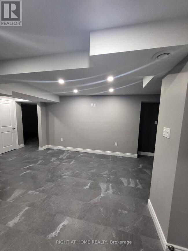 Photo - 36 Napiermews Dr