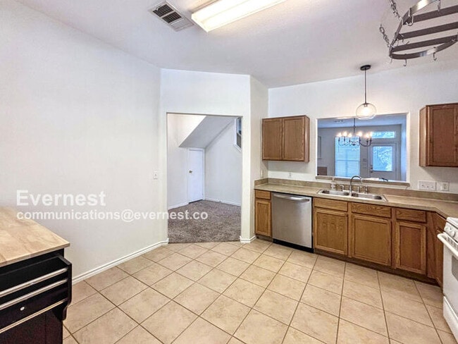 Photo - 6013 Negley