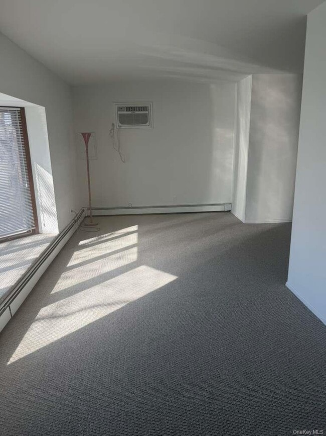 Building Photo - 663 92nd St