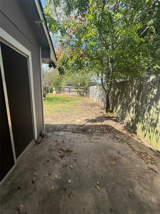 Photo - 20507 Broughwood Cir