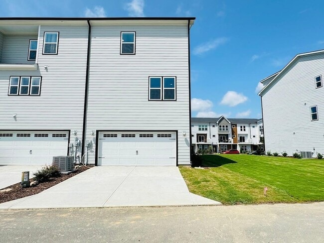 Photo - 2116 Big Falls Dr