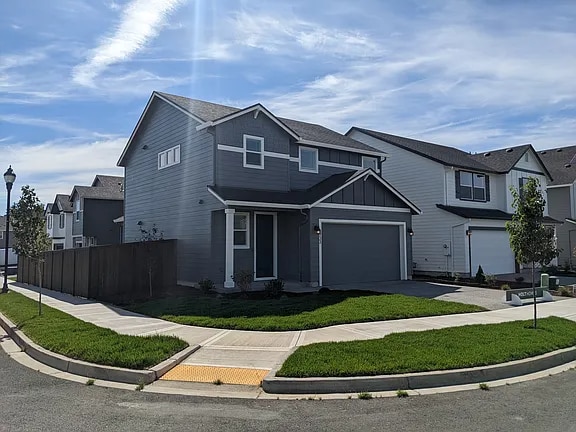 Photo - 8733 S 1st St