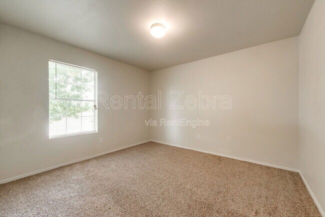 Photo - 1309 Hazelnut Dr