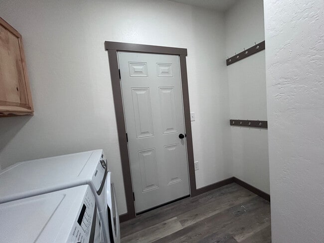 Photo - 25 Fools Gold Ln