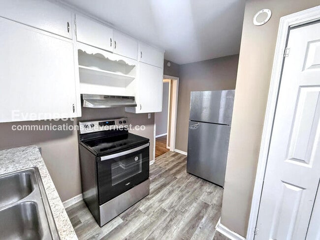 Photo - 920 80th St S