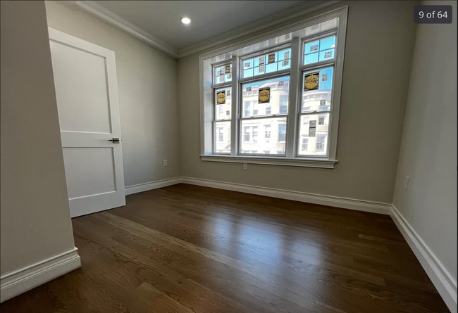 Photo - 14 Mount Hood Rd