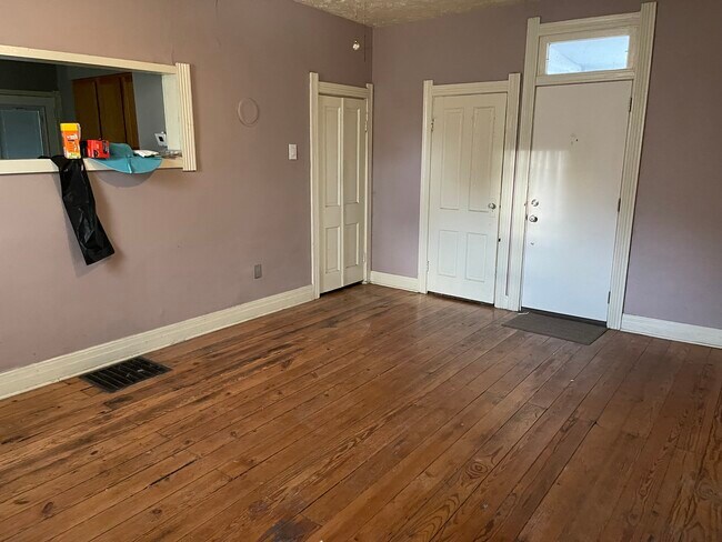 Photo - 924 West Kirkwood Avenue